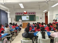 <b>了“三无”食物、过时食物、高油高糖零食的风</b>